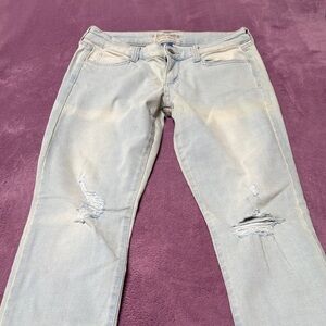 Arizona Jean Company Light Blue Ripped Skinny Jeans
